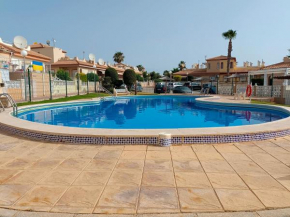 Maison climatisée avec solarium, wifi et piscine